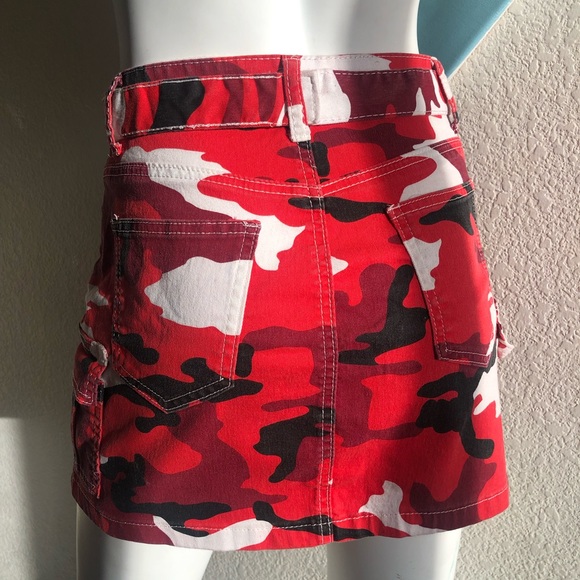 🖤❤️🤍PRETTY MINI CAMO SKIRT🤍❤️🖤 - Picture 5 of 7
